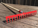 Workman 16 Teeth Steel Rake with 5ft Wooden Handle [144MC337]