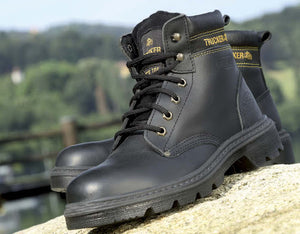 Aimont trucker laced up safety boot